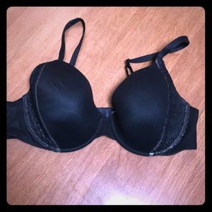 Victoria’s Secret Body by Victoria bra